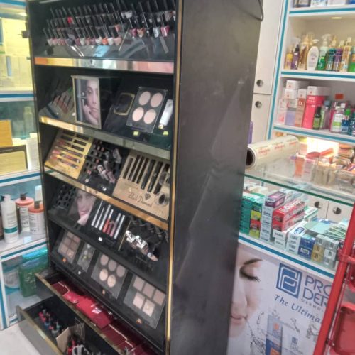 استند مای آرایشی