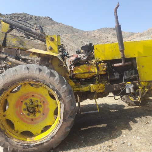 تراکتور بیل عقب