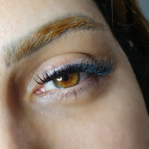 کاشت مژه موقت