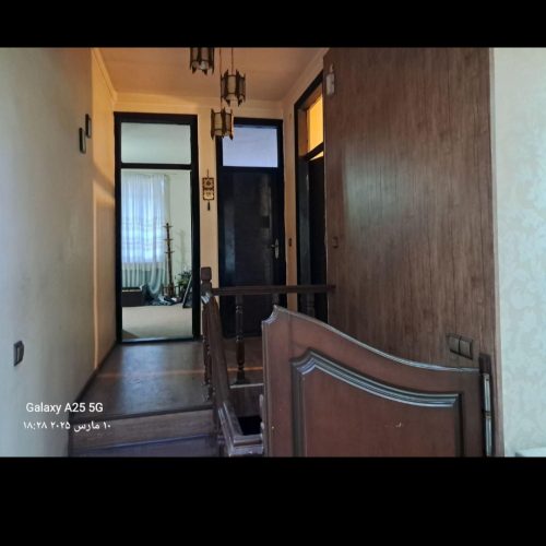 ساختمان ویلایی در 2 طبقه .در بهترین نقطه شهر 2