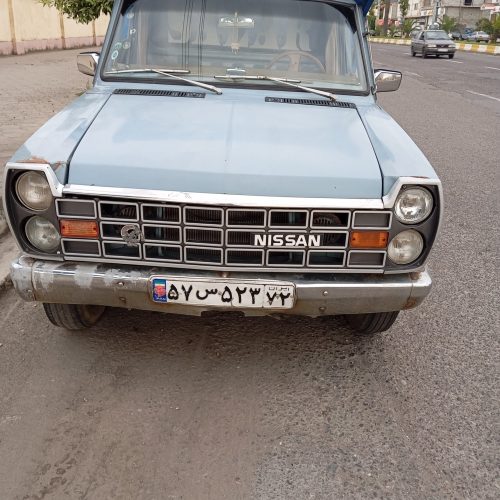 نیسان مدل 72