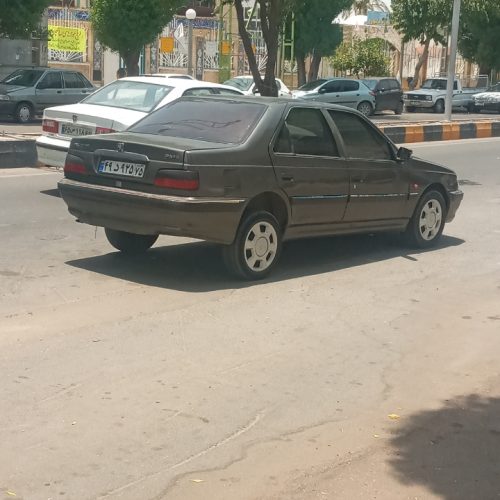 پژو پارس مدل85 داخل کرم کارخانه