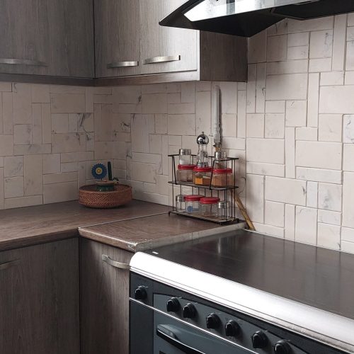 نیم طبقه با ورودی مجزا و حیاط شخصی