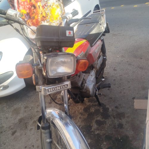 موتور سیکلت هندا 81