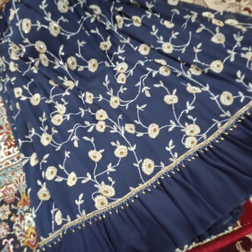 لباس محلی زنانه