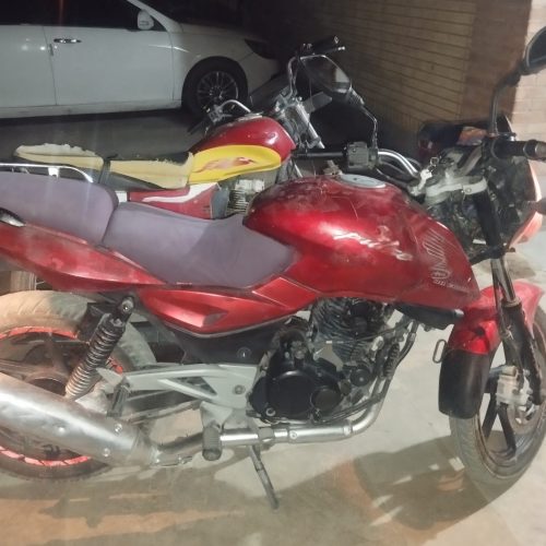 موتور پالس 200