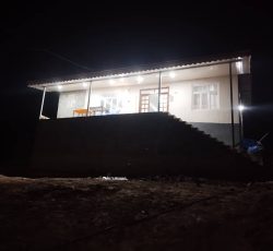 فروش خانه و محوطه به متراژ 1450 متر.  در شهر حویق روستای حراندان. سواکش محله.   به قیمت 4 ملیارد.300