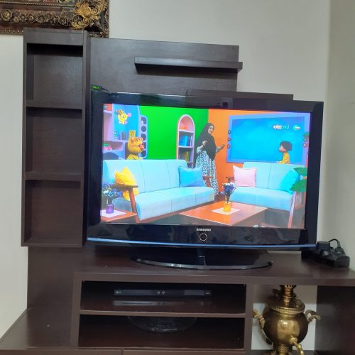 تلویزیون 49 اینچ پلاسما سامسونگ با میزتلویزیون