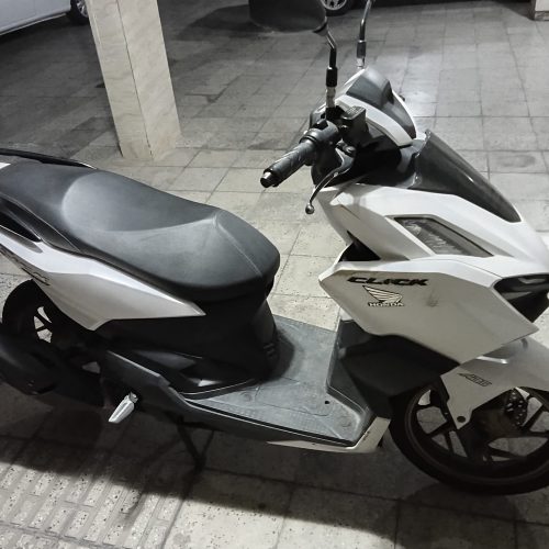 فروش یک دستگاه موتورسیکلت طرح کیلیک