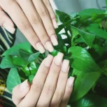 خدمات کاشت ناخن