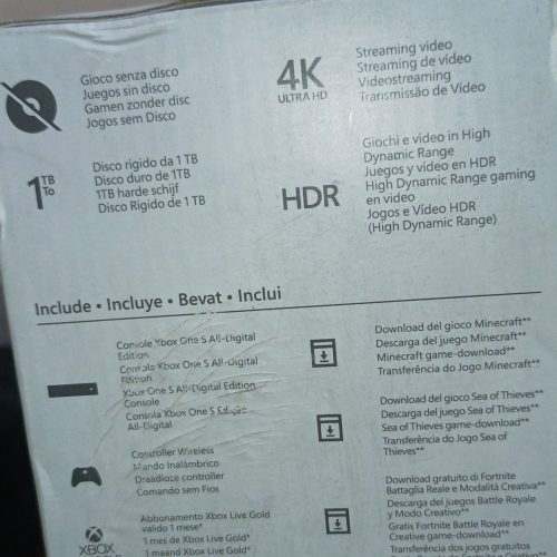 ایکس باکس وان است 1ترابایت