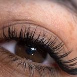 نیازمند مدل برا اکستنشن مژه و لیفت ابرو و مژه