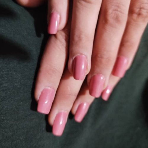 خدمات کاشت ناخن