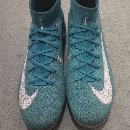 کفش فوتبالی nike air zoom mercurial