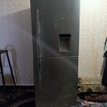 یک‌عدد یخچال وفریزر کاملا سالم به فروش میرسد