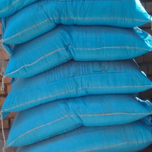 شش عدد کود شیمیایی فروشی