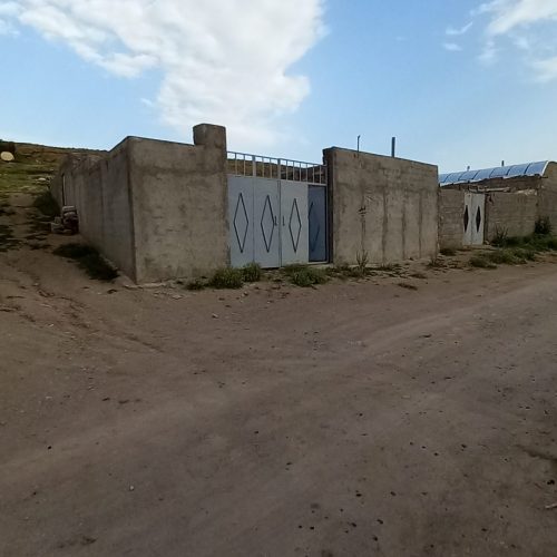 200 متر زمین دامداری