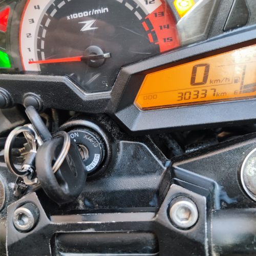 فروش یک دستگاه کاوازاکی z250
