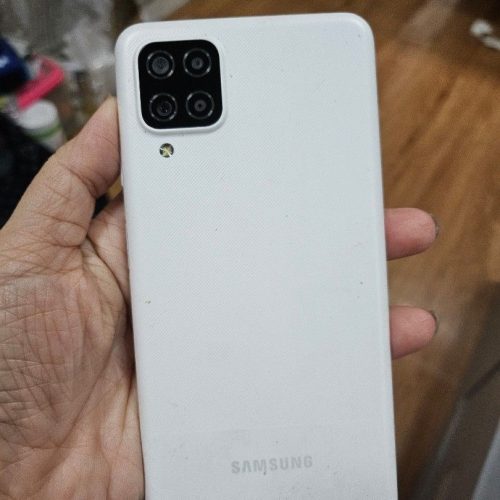 موبایل سامسونگ A12 در حد نو 64گیگ