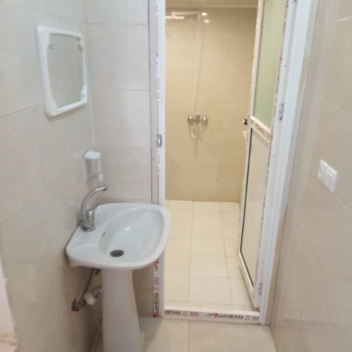 اجاره زیرزمین تجاری مسکونی با دودر ورودی خروجی