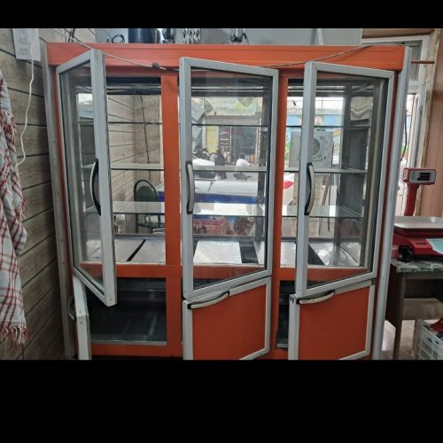 یخچال مرغ فروشی