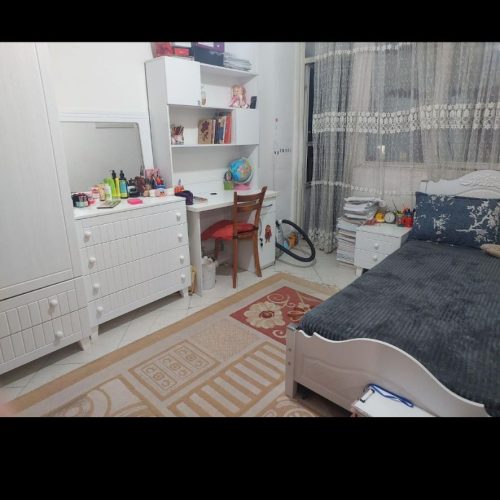 فروش یک واحد آپارتمان مسکونی