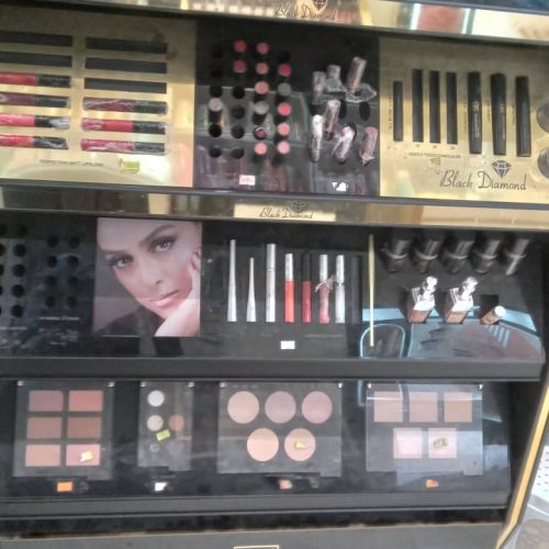 استند مای آرایشی