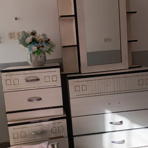 بخاطر جابه جایی می‌خوام بفروشم