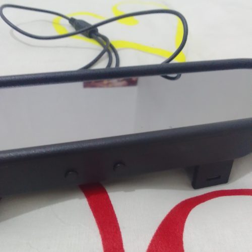 یک عدد مانیتور آینه ماشین فروشی سالم