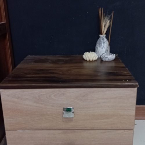 پاتختی.     ((((به مشتری واقعی که قصد خرید دارد تخفیف خیلی ویژه هم داده میشود ))))