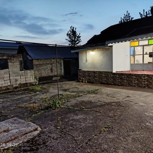 زمین مسکونی