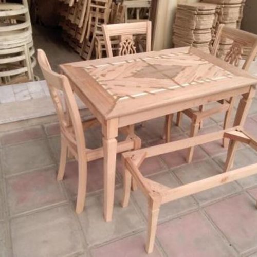 استخدام نیرو اقا کارگاه چوب