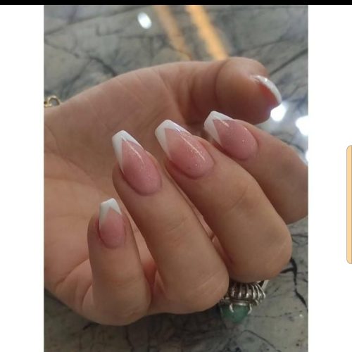 کاشت ناخن با بهترین متریال و و قیمت