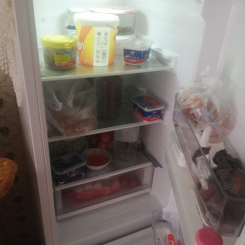 وسایل خانه ب علت مهاجرت ب فروش میرسد