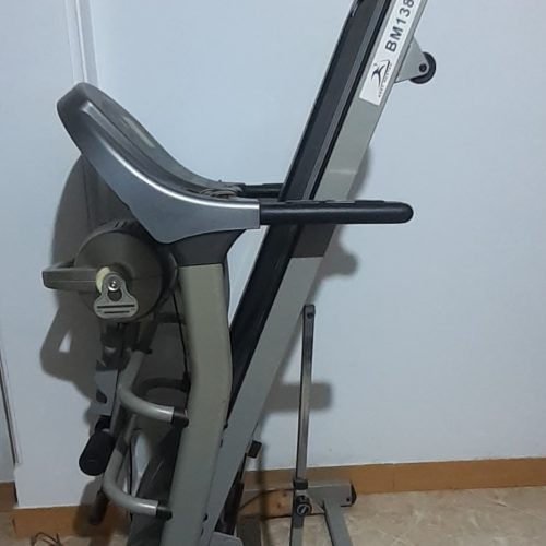 دستگاه تردمیل پنج کاره