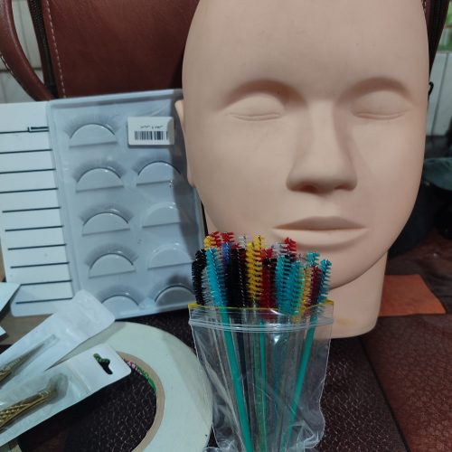 وسایل  خدماتی مژه