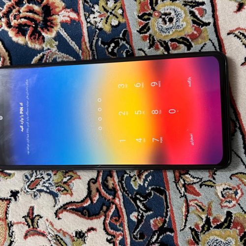 یک عدد گوشی موبایل شیاعومی سالم و تمیز بدون خط و خش