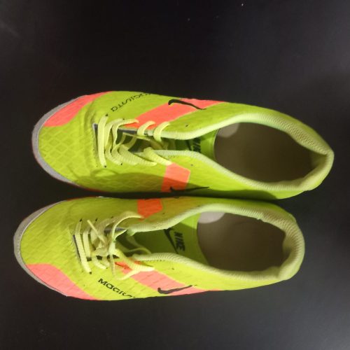 کفش فوتبالی ها