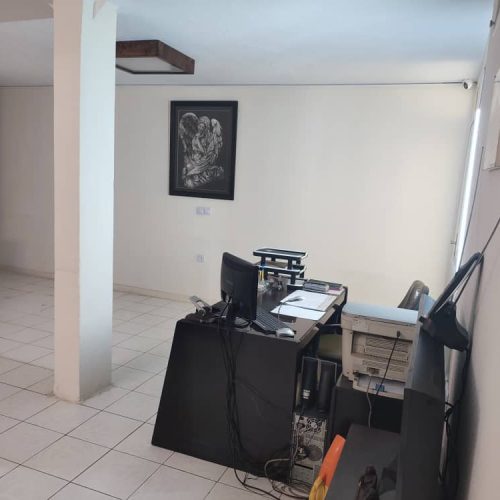 واحد هشتاد متری