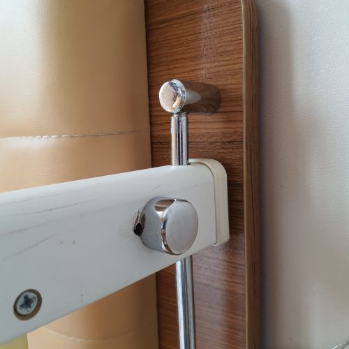 *تخت نوزاد و نوجوان به همراه تشک*