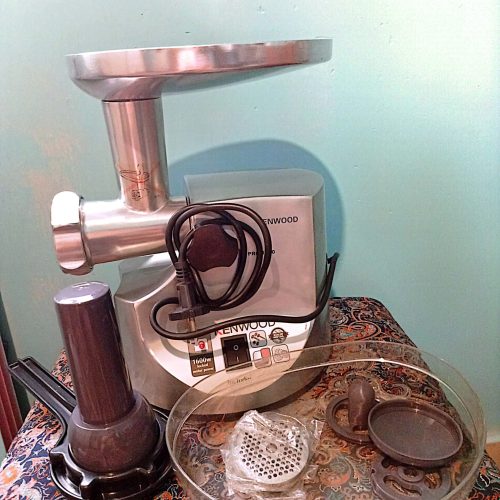 چرا خ گوشت کنوود مدل 1600 pro