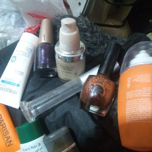 لوازم آرایشی در حد نو