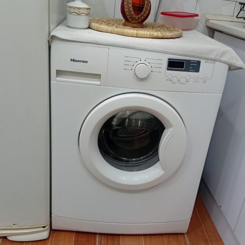 1 عدد ماشین لباس شویی هفت کیلویی سفید