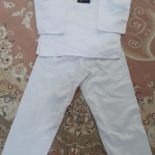 لباس تکواندو برای سن 9 تا 10 سال