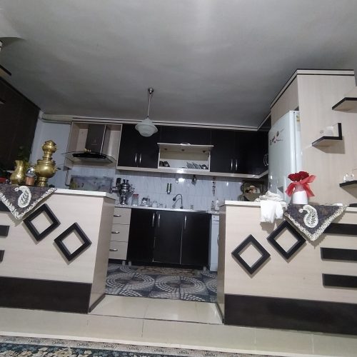 آپارتمان طبقه اول