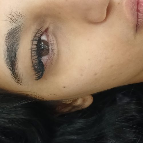 مدل برای مژه