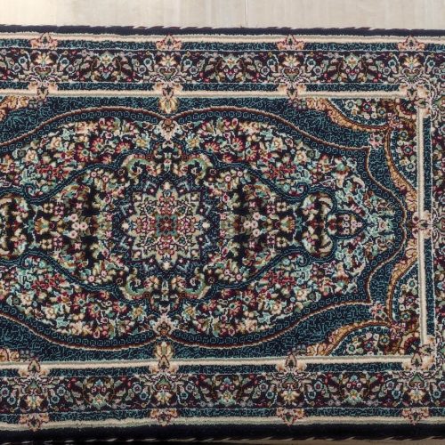 فروش دو تخته فرش 4*3 – فروش 8 عدد پشتی در حد نو نو