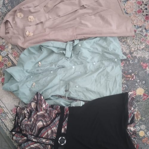 کلی لباس زنانه.مانتو.لباس تو خونه ای.کیف.پالتو