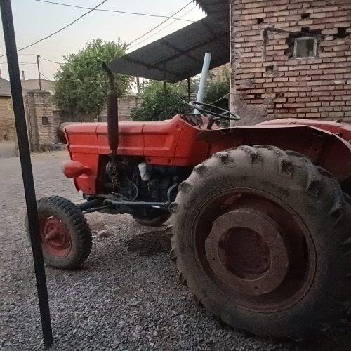 تراکتور فیات سه سیلندر