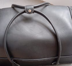 وسایل کاشت ناخن کاملا نو به دلیل پول لازم بودن می خوام بفروشم